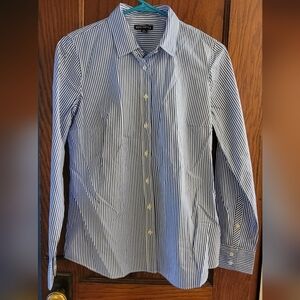 NWOT Women's J Crew Mercantile Blouse Size S